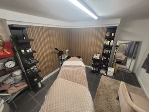 Photo 8- click for photo gallery